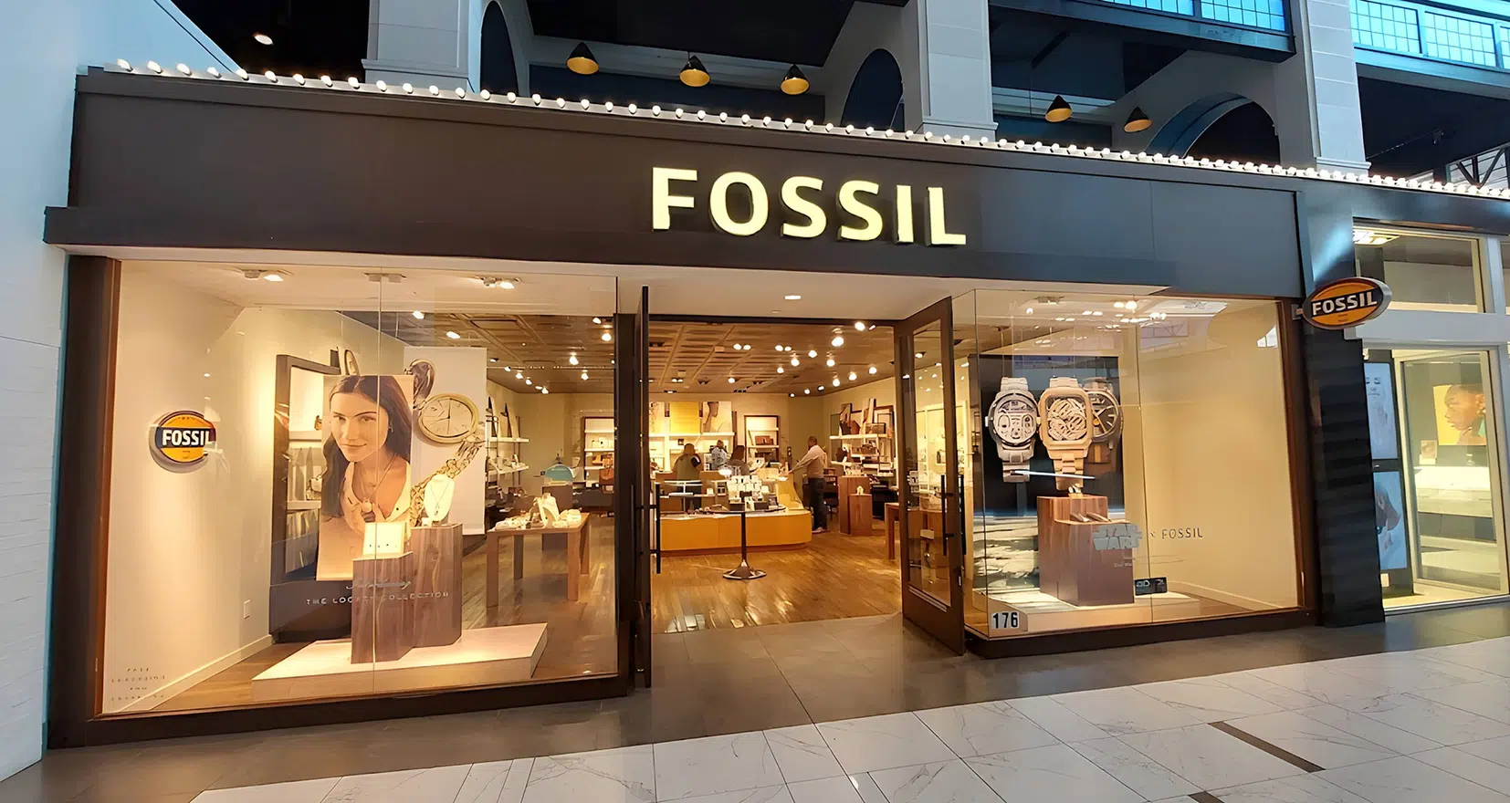 Banner 1 - Fossil Store United States
