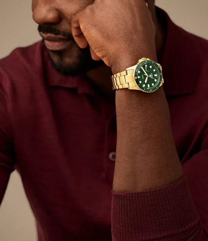 Fossil Blue Dive Three-Hand Date Gold-Tone Stainless Steel Watch Fossil Blue Dive Three-Hand Date Gold-Tone Stainless Steel Watch